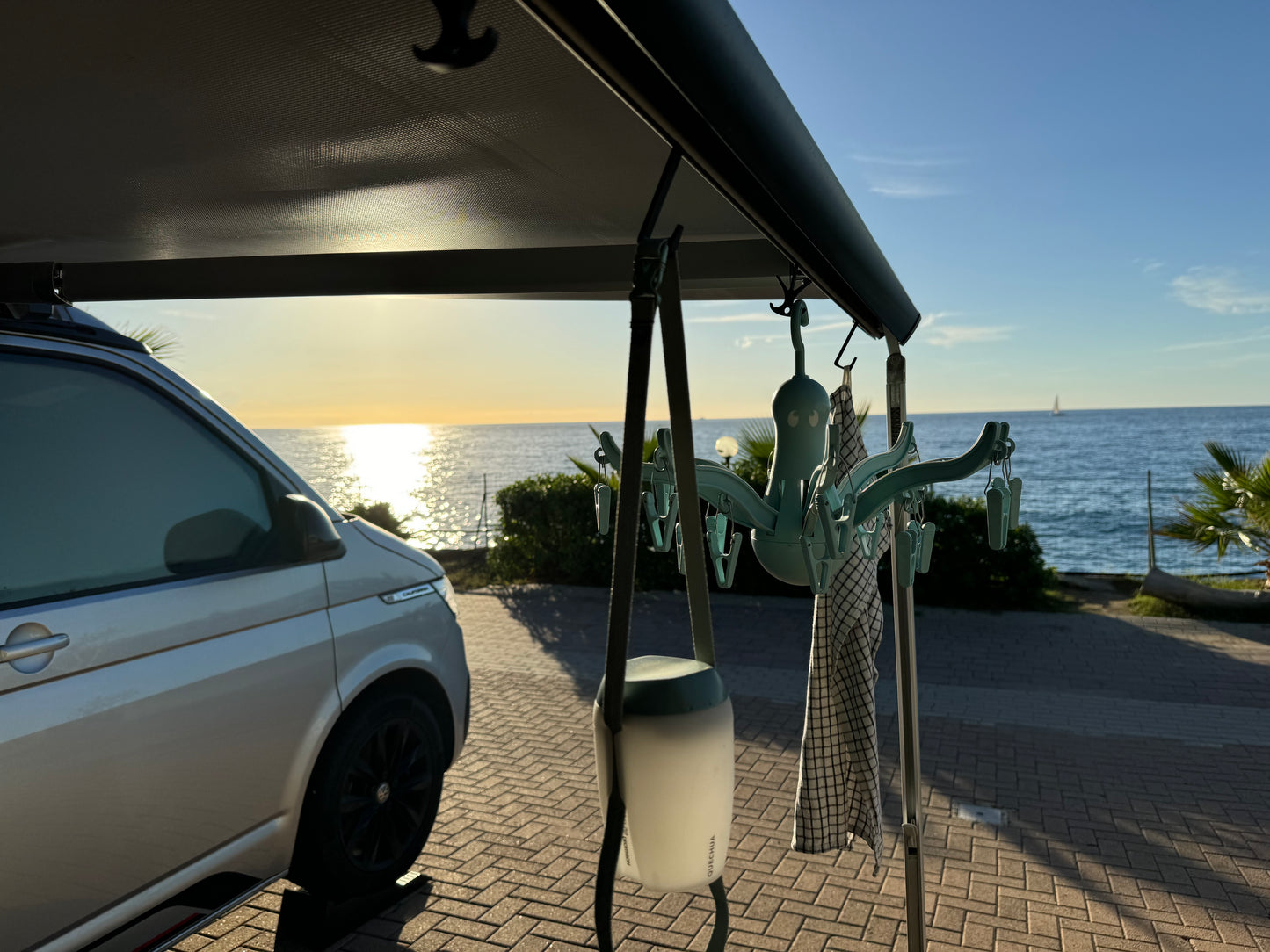 Cali-Gadgets Premium Hakenset für außen – Passend für VW T5 T6 T6.1 California Beach, Ocean & Coast – Must-Have Zubehör für Camper-Liebhaber