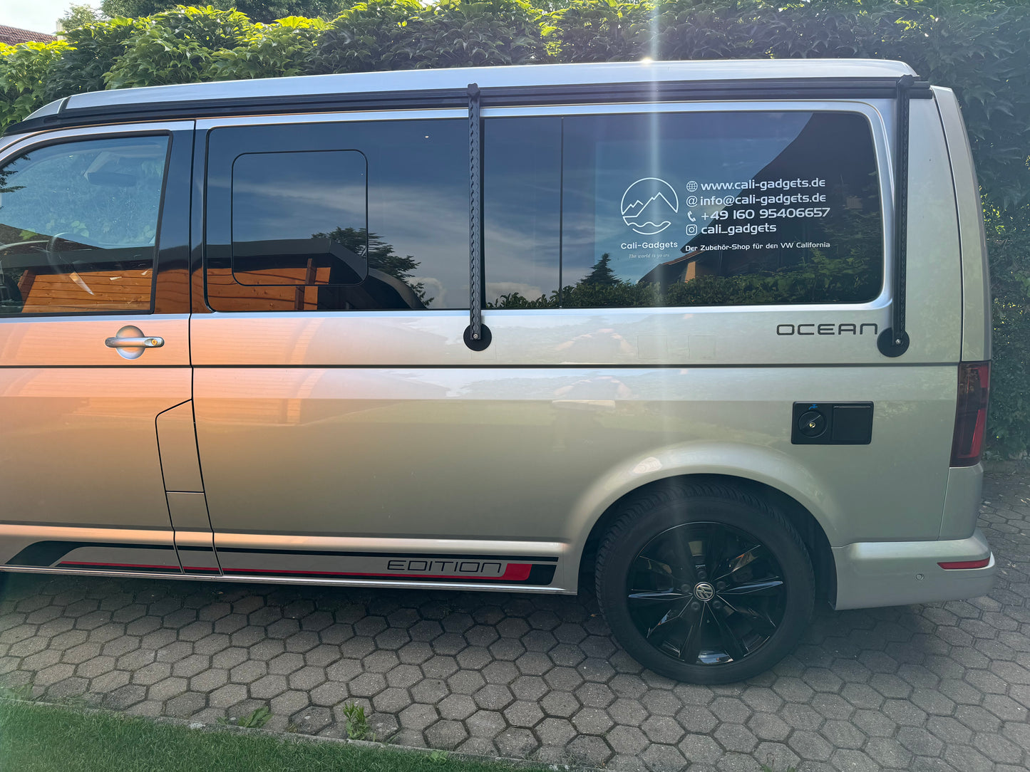 Cali-Gadgets Airline Schienen 2er Set für VW California T5 T6 T6.1 – Abschließbare Befestigungslösung für Ocean, Beach & Coast Modelle – Schnell & Einfach Montage